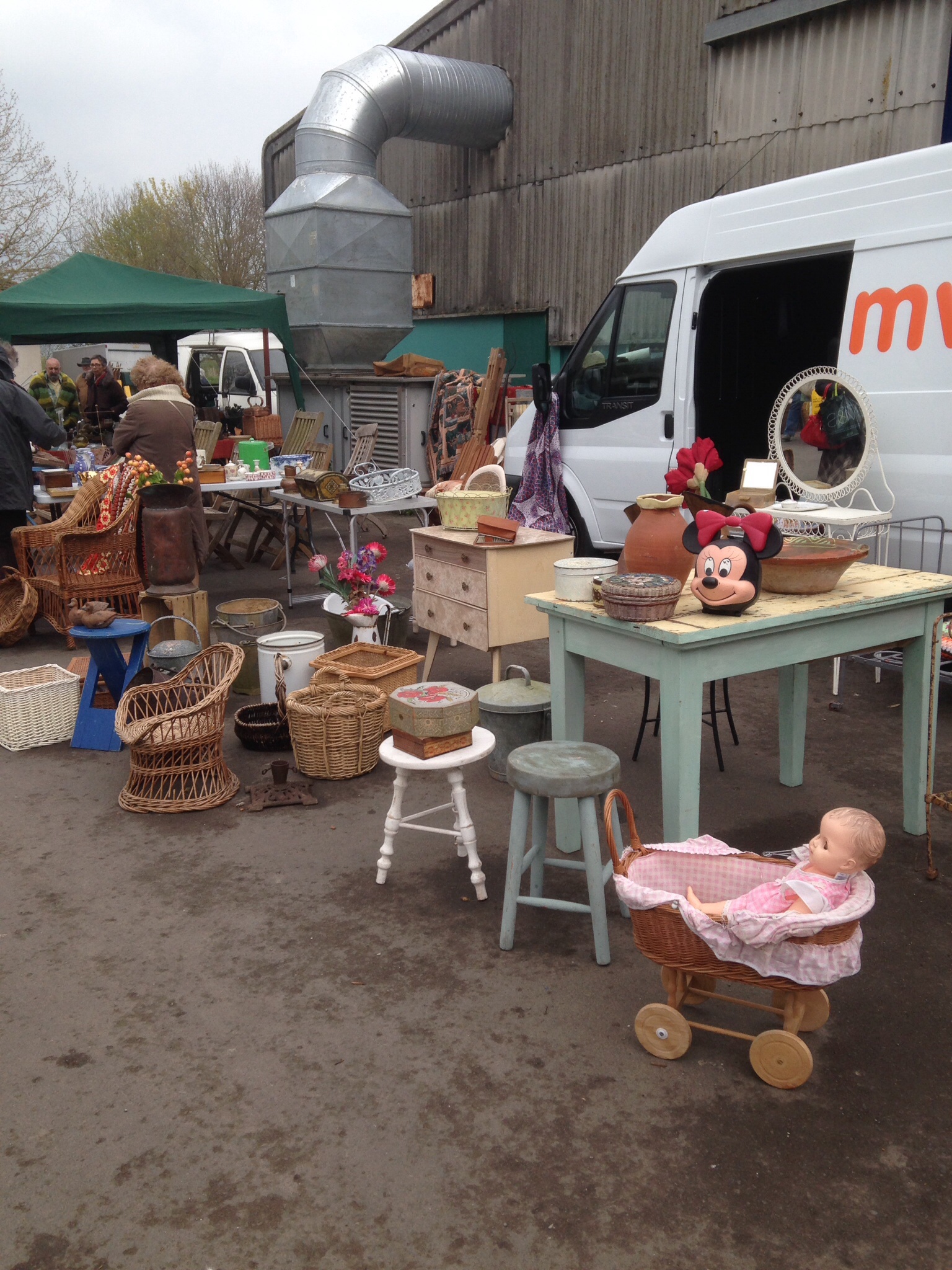 Shepton Mallet Flea Market Bargains - Part 2 - Vintage Gal
