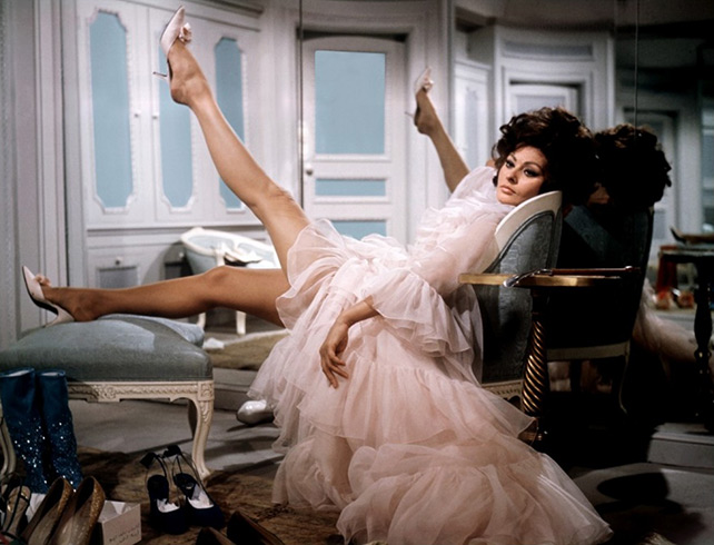 Sophia Loren walk-in wardrobe