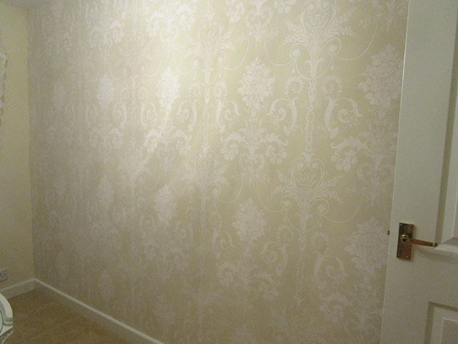Wallpapering with Josette