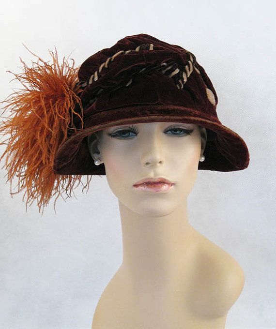1920s hat with feathers