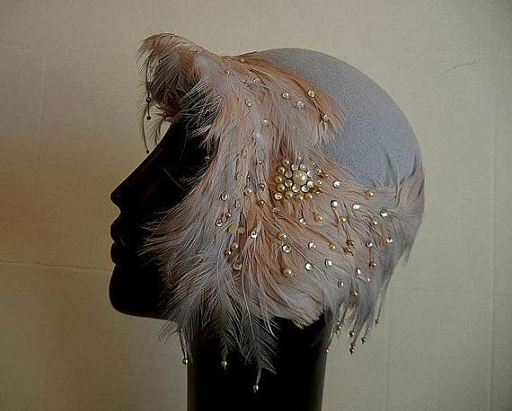 1920s hat with feathers