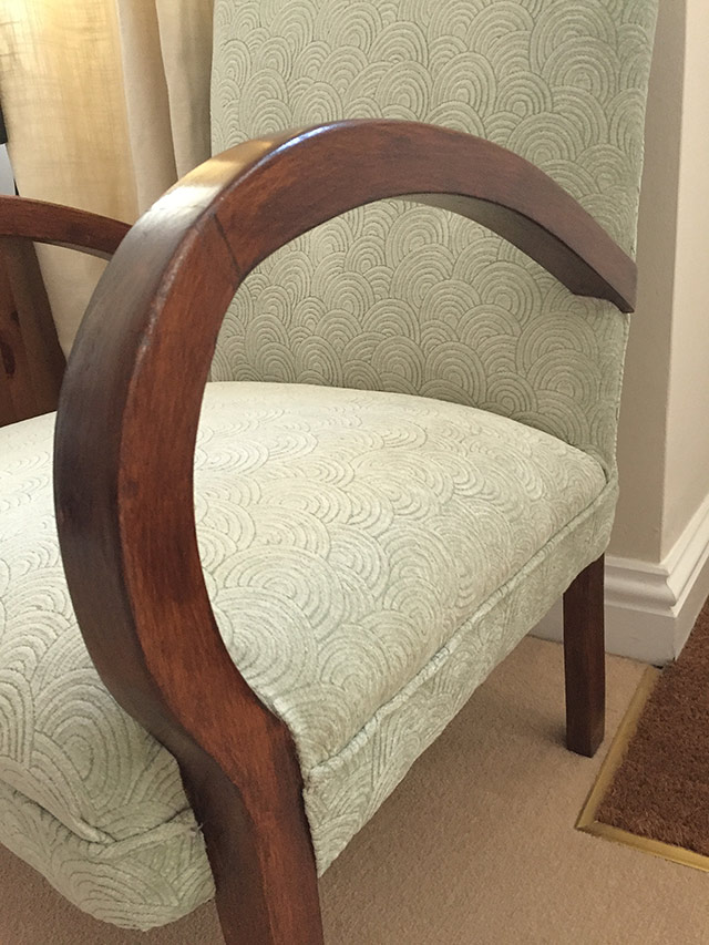 1930s chair curved arm
